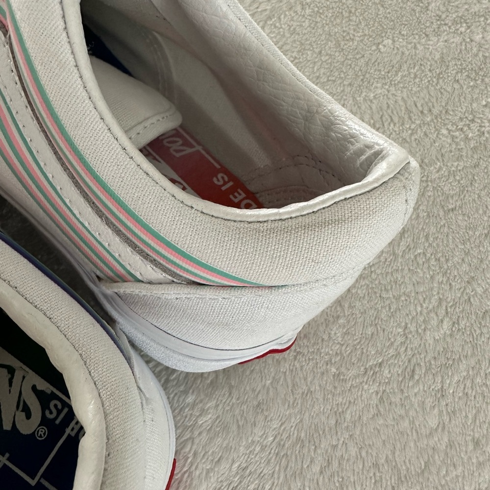 Vans Old Skool Pride Sneakers - Picture 12 of 13